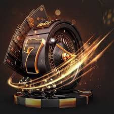 qq888 APP Myanmar ကစားသူ mobile phone ဖြင့် sportsbook live betting ကစားနေသောပုံ