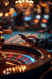qq888 ဂိမ်းလော်ဘီ Myanmar ကစားသူများ Slots နှင့် Table Games ကစားနေသောပုံ